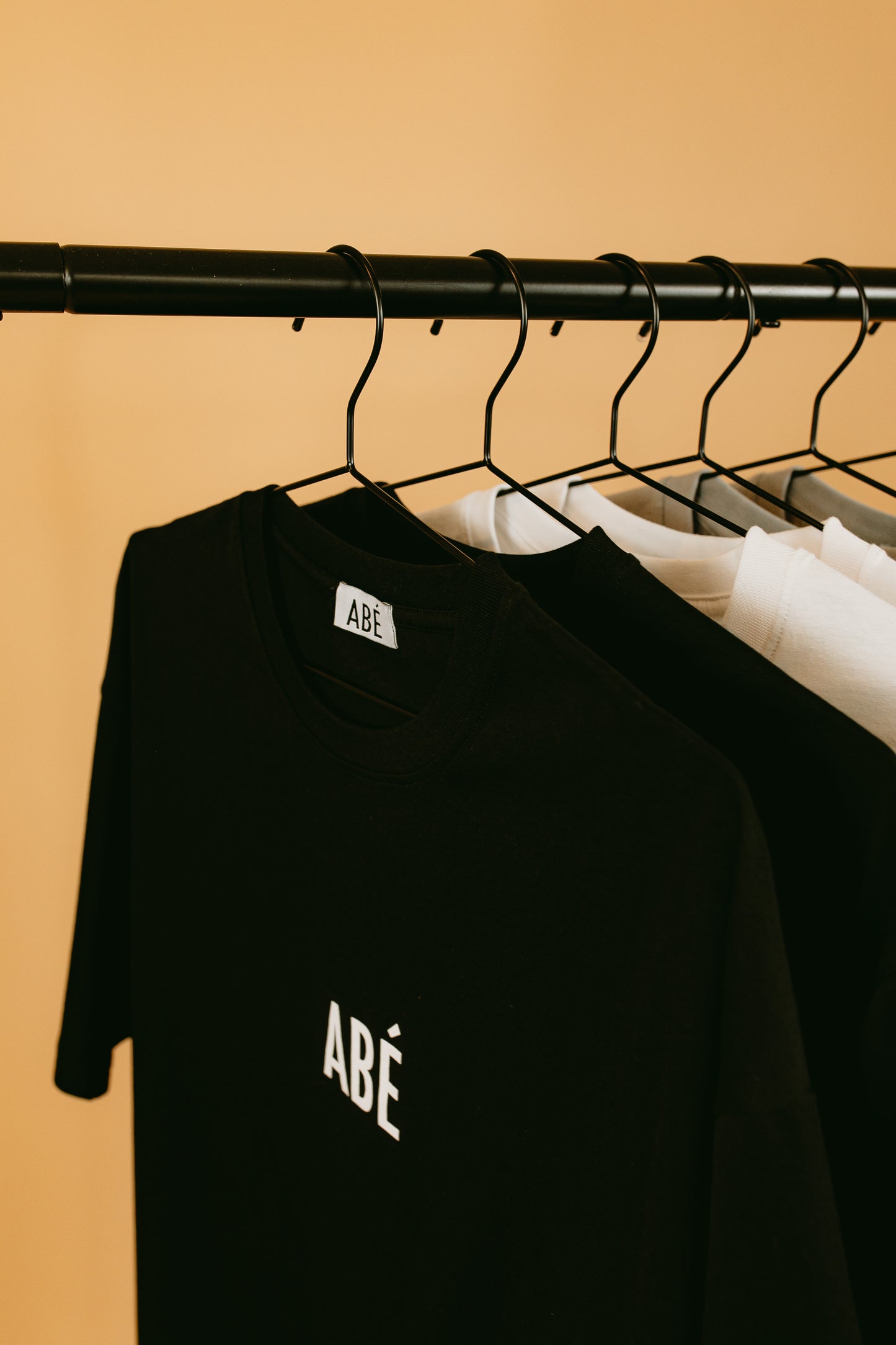 Abé Classic Tee